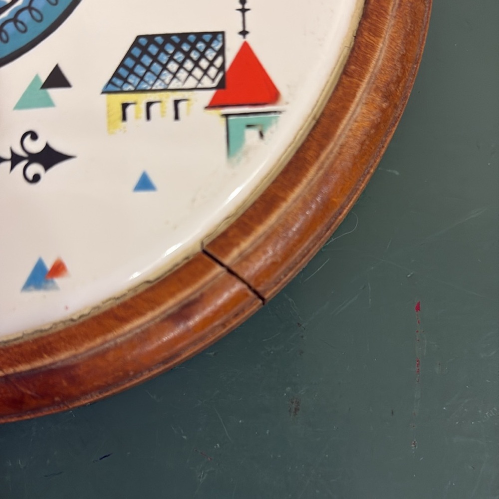 Vintage Berggren Ceramic Tile Trivet Featuring a Scandinavian Filk Art Design - Picture 3 of 4